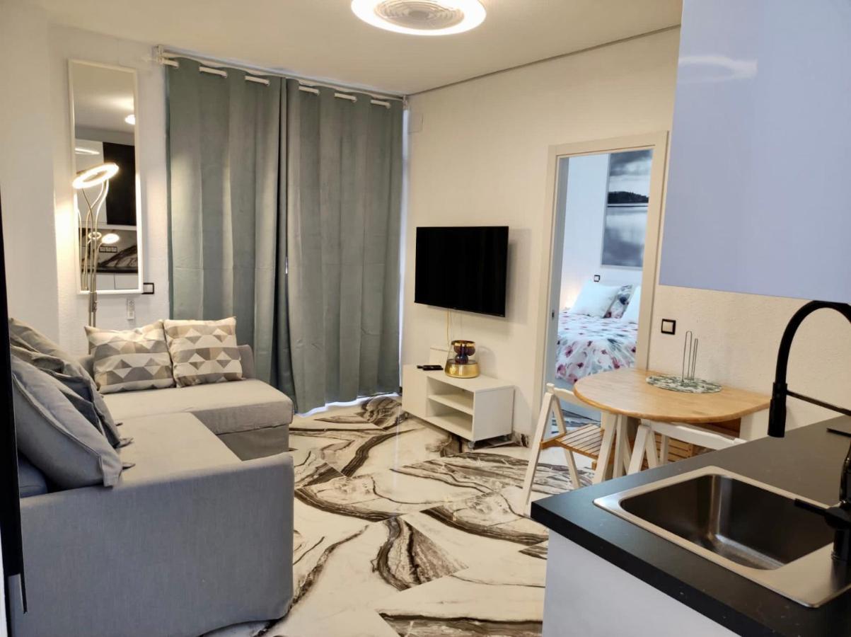 לאס פאלמס דה גראן קנאריה 2 Bedrooms Flat + Balcony + Parking At Las Canteras Beach מראה חיצוני תמונה