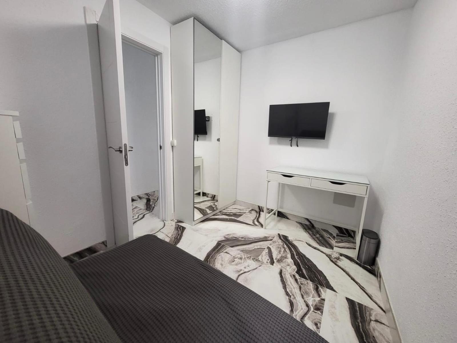 לאס פאלמס דה גראן קנאריה 2 Bedrooms Flat + Balcony + Parking At Las Canteras Beach מראה חיצוני תמונה