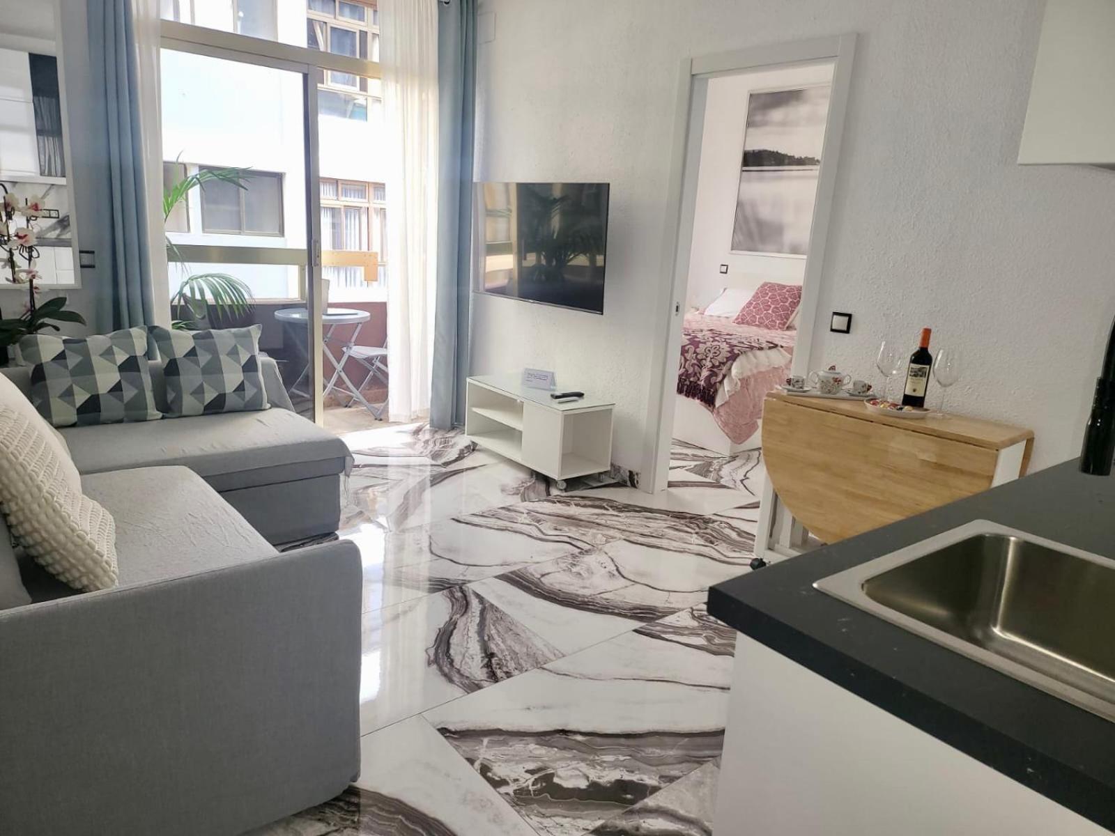 לאס פאלמס דה גראן קנאריה 2 Bedrooms Flat + Balcony + Parking At Las Canteras Beach מראה חיצוני תמונה
