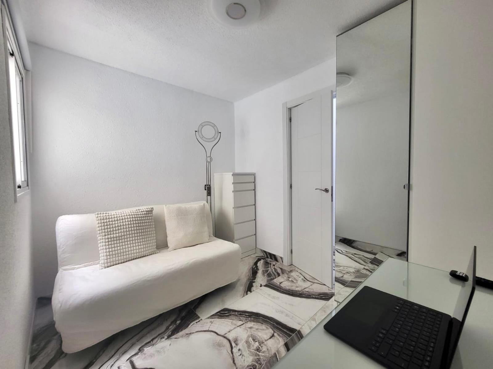לאס פאלמס דה גראן קנאריה 2 Bedrooms Flat + Balcony + Parking At Las Canteras Beach מראה חיצוני תמונה
